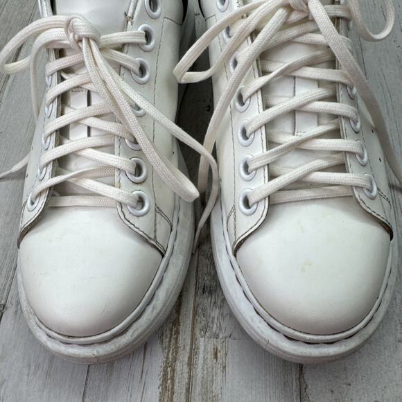 Alexander McQueen Women's Oversized Sneakers Sz 38 US 8 White/Black 553770 - Picture 4 of 14